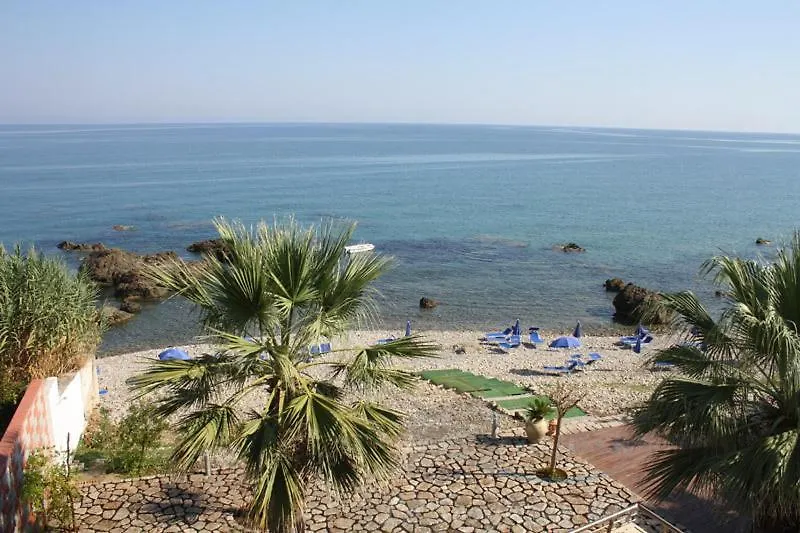 La Scogliera Blu Aparthotel Caronia