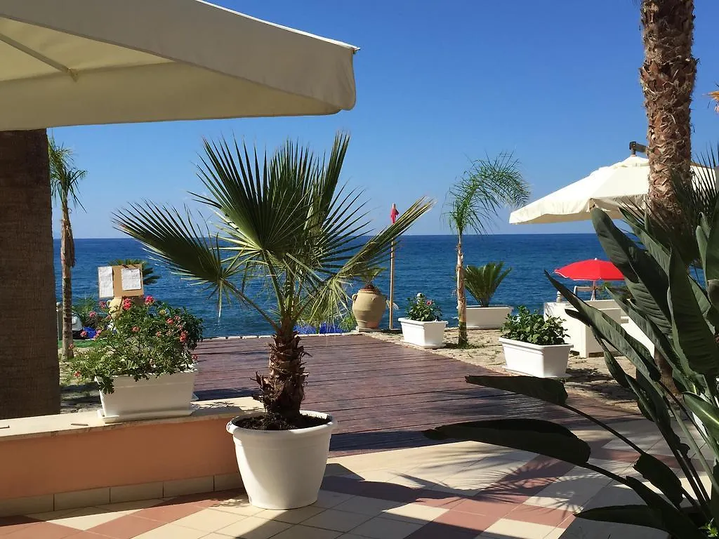 La Scogliera Blu Aparthotel Caronia