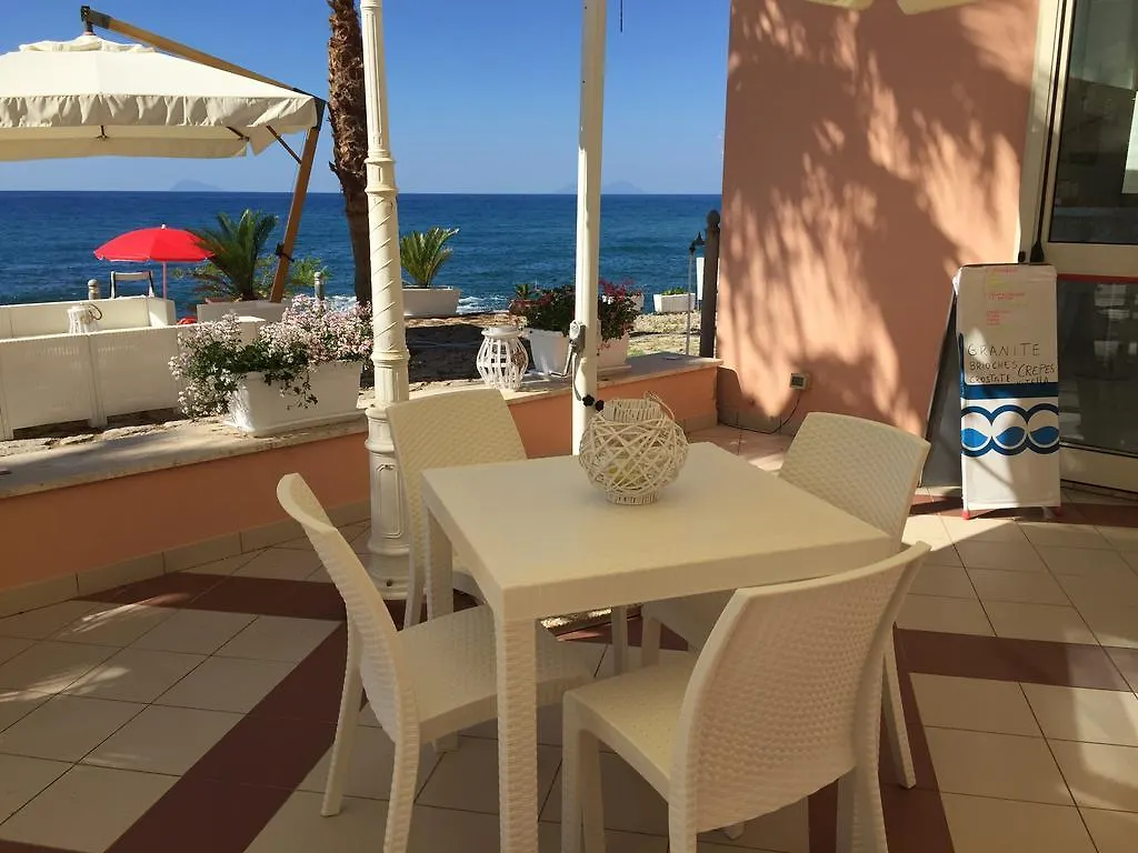 La Scogliera Blu Aparthotel Caronia