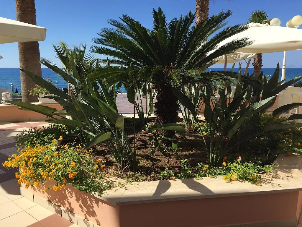La Scogliera Blu Aparthotel Caronia