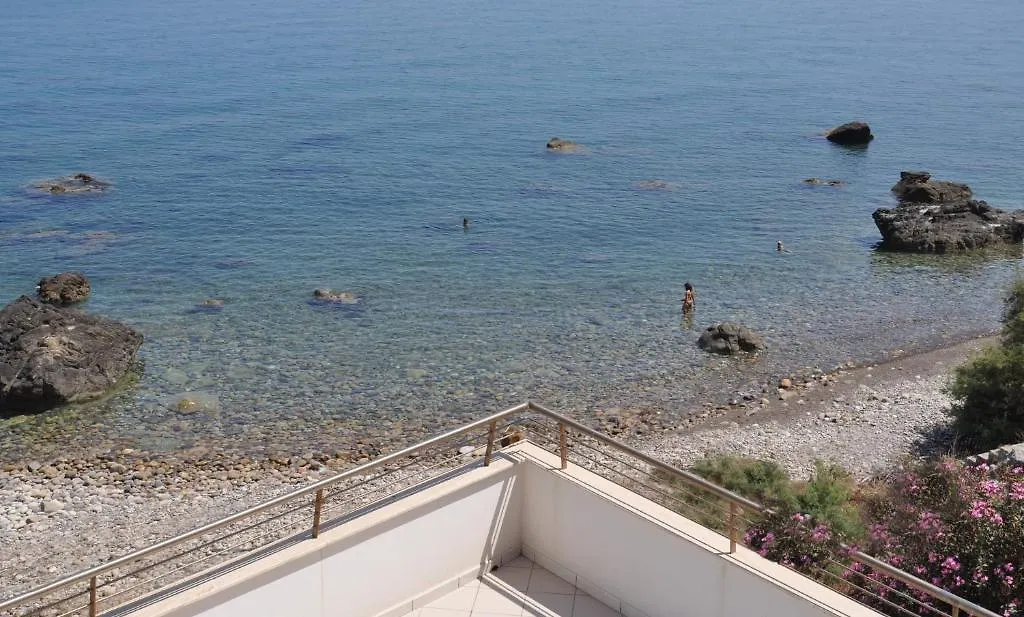 Aparthotel La Scogliera Blu à Caronia