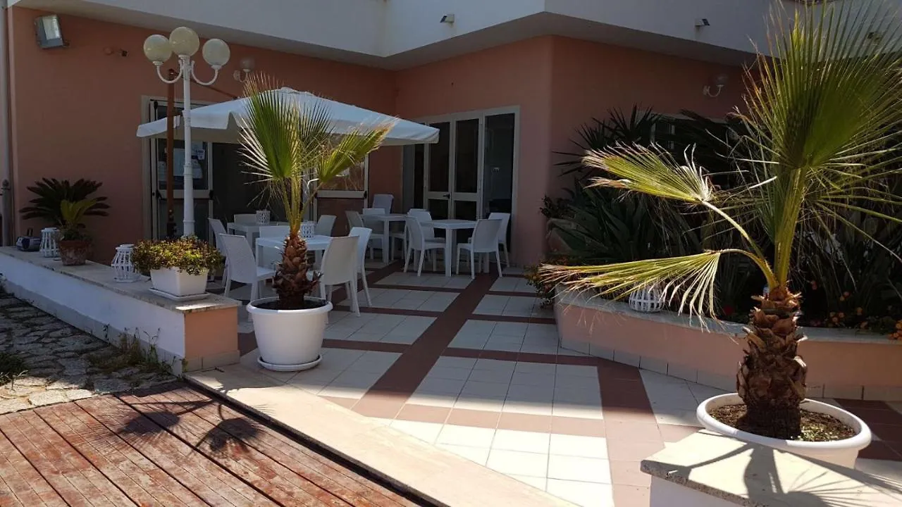 La Scogliera Blu Aparthotel Caronia