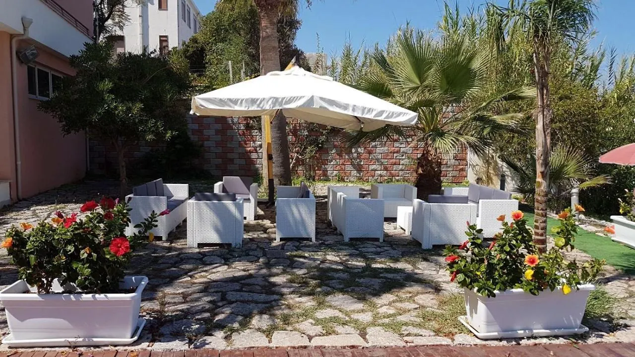 Aparthotel La Scogliera Blu à Caronia