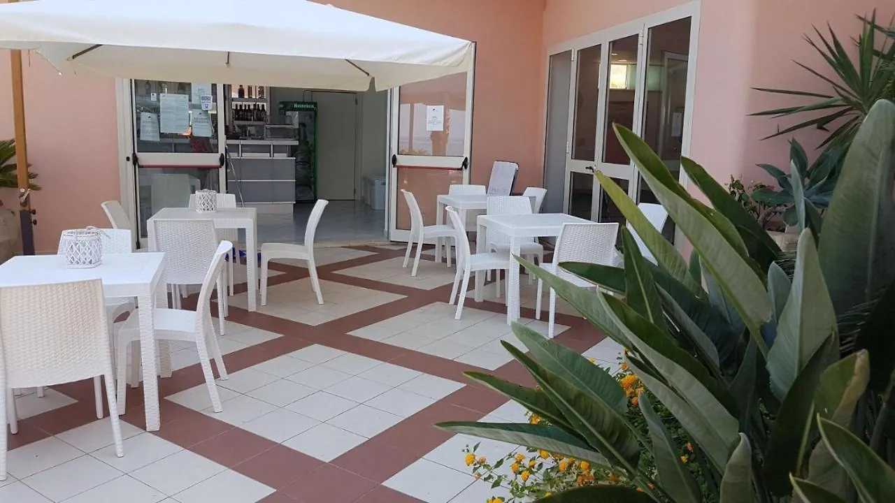 Aparthotel La Scogliera Blu à Caronia